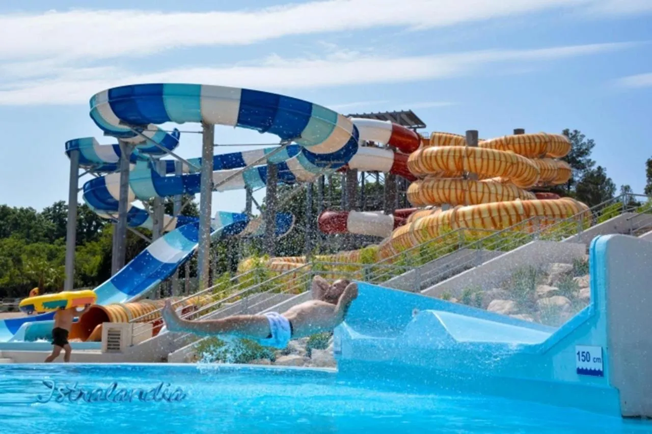 Villa Gracia - Big House, Pool, Bbq, Playground & Table Tennis, Game Room With Billiards & Table Football, Pula, Istria Croatie