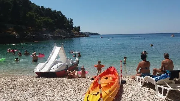 Villa Gracia - Big House, Pool, Bbq, Playground & Table Tennis, Game Room With Billiards & Table Football, Pula, Istria