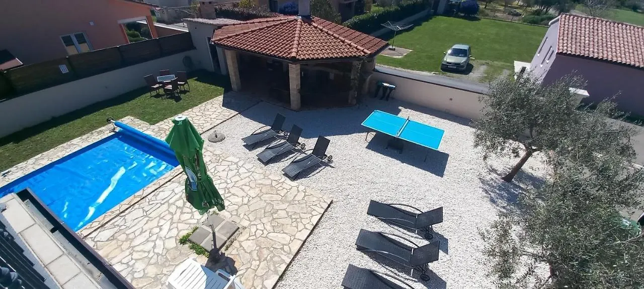 Villa Gracia - Big House, Pool, Bbq, Playground & Table Tennis, Game Room With Billiards & Table Football, Pula, Istria 0*, Pula